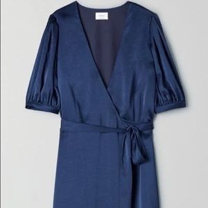 BNWT Aritzia Wilfred Lune Satin Dress